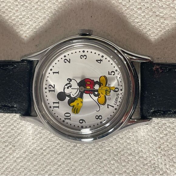 Vintage Disney Mickey Mouse Lorus Watch, Lorus by Seiko Mickey Mouse Watch 27mm - Picture 4 of 5